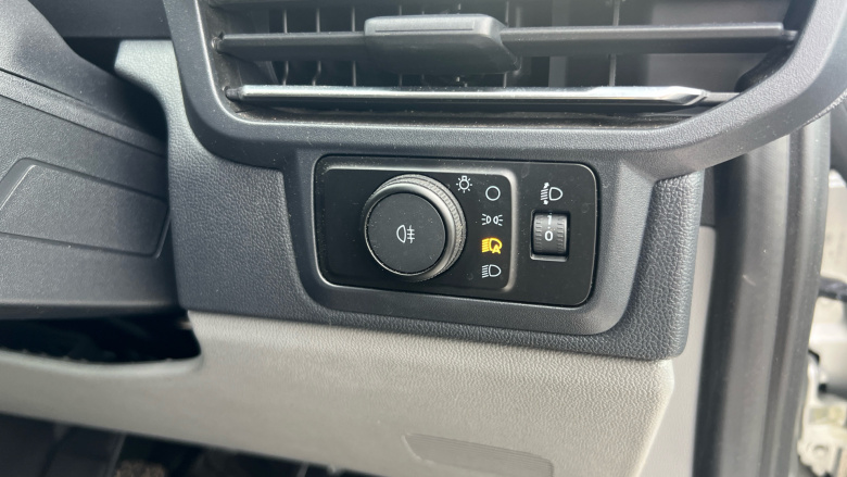 Ford Transit Custom 320 L1 Diesel Fwd 2.0 EcoBlue 136ps H1 Van Limited